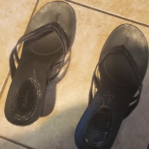 Style n co chicklet Wedge thong sandals